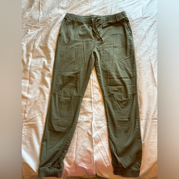Green joggers in size large from Empyre, the Zoomies brand. - Picture 2 of 8
